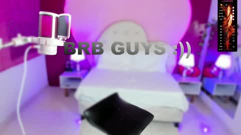 Snapshot of lauramartin1 chatting on January 3, 2025, 7:16 am Laura MartinGMT-5 2200-0600 online show from January 3, 2025, 7:16 am