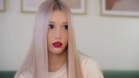 Laura online show from September 30, 2025, 7:46 am