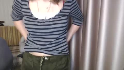 Lauraoven1 online show from December 14, 2024, 9:29 am