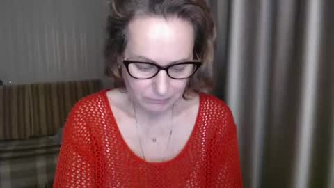 Lauraoven1 online show from February 1, 2025, 6:08 pm
