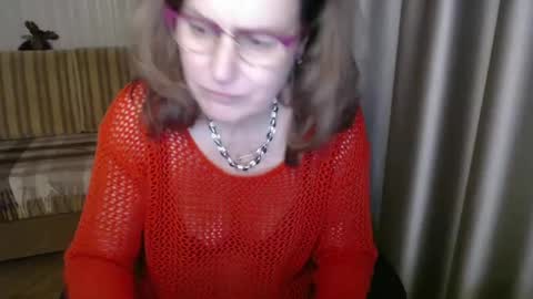 Lauraoven1 online show from March 11, 2025, 7:47 pm