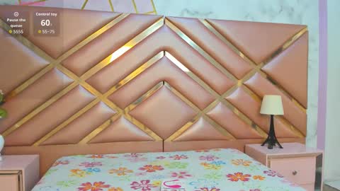 lauraroot online show from February 4, 2026, 11:27 am