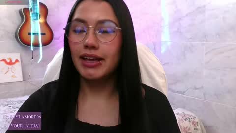 Snapshot of lauraruiz1 chatting on June 5, 2026, 11:10 pm Aleja online show from June 5, 2026, 11:10 pm