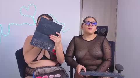 Snapshot of laurasex_21 chatting on July 2, 2026, 7:31 pm Laura online show from July 2, 2026, 7:31 pm