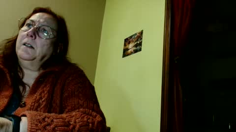 laureanne online show from December 17, 2024, 8:21 pm