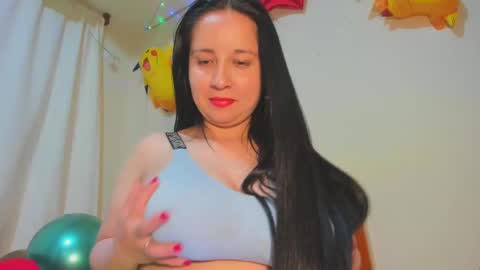 Snapshot of laureen777 chatting on January 26, 2025, 12:37 am laureen777 online show from January 26, 2025, 12:37 am