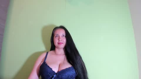 Snapshot of laureen777 chatting on March 11, 2025, 12:33 am laureen777 online show from March 11, 2025, 12:33 am