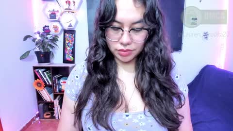  Im Lauren  independent model   online show from December 8, 2024, 3:53 am