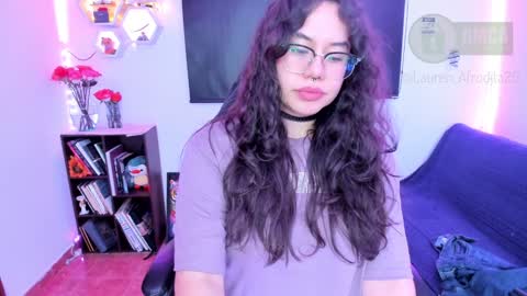  Im Lauren  independent model   online show from January 18, 2025, 5:20 am