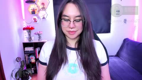  Im Lauren  independent model   online show from February 2, 2025, 2:45 pm