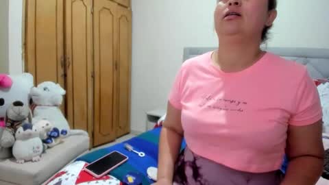 Snapshot of lauren_damian chatting on November 16, 2025, 8:36 pm Lauren damian online show from November 16, 2025, 8:36 pm