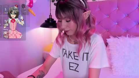 Lauren evans9 online show from October 18, 2025, 12:02 am