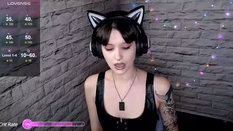 Snapshot of lauren_raquel chatting on December 15, 2024, 6:04 pm Eva online show from December 15, 2024, 6:04 pm