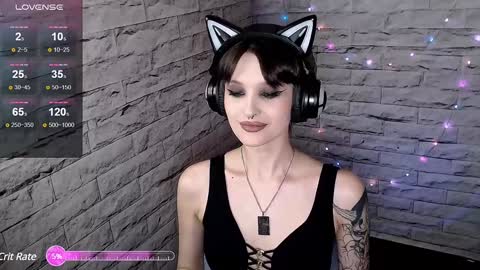 Snapshot of lauren_raquel chatting on January 8, 2025, 5:15 pm Eva online show from January 8, 2025, 5:15 pm