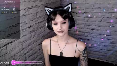 Snapshot of lauren_raquel chatting on January 11, 2025, 4:14 pm Eva online show from January 11, 2025, 4:14 pm