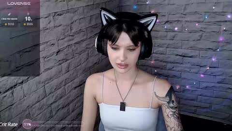 Snapshot of lauren_raquel chatting on January 23, 2025, 5:52 pm Eva online show from January 23, 2025, 5:52 pm