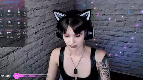 Snapshot of lauren_raquel chatting on February 7, 2025, 6:45 pm Eva online show from February 7, 2025, 6:45 pm