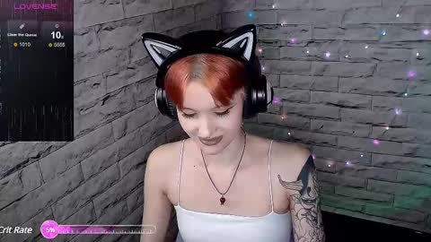 Snapshot of lauren_raquel chatting on February 26, 2025, 5:39 pm Eva online show from February 26, 2025, 5:39 pm