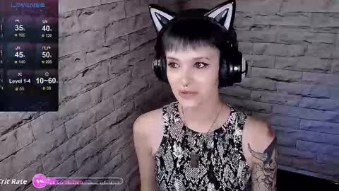 Snapshot of lauren_raquel chatting on September 22, 2025, 12:18 pm Eva online show from September 22, 2025, 12:18 pm