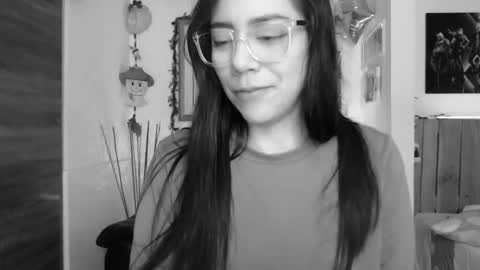 Lauren online show from December 22, 2024, 1:34 am
