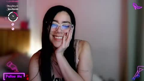 Lauren online show from October 5, 2025, 9:51 am