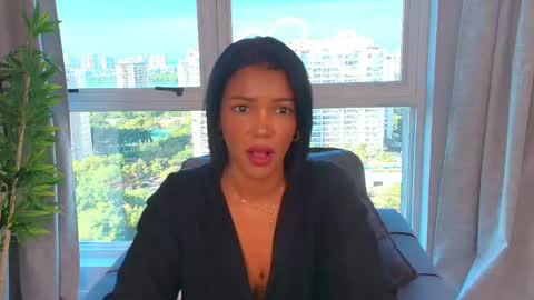 Lauren online show from April 27, 2026, 11:52 am