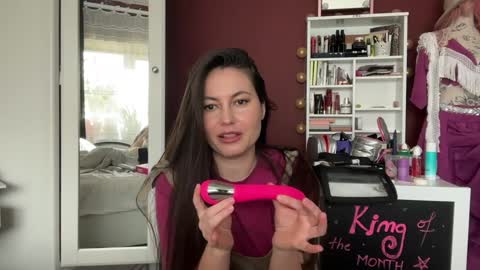 Lauren Brite online show from October 10, 2025, 1:32 pm