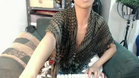 Snapshot of laurence_cuttieguyhere chatting on July 3, 2026, 12:28 am laurence_cuttieguyhere online show from July 3, 2026, 12:28 am
