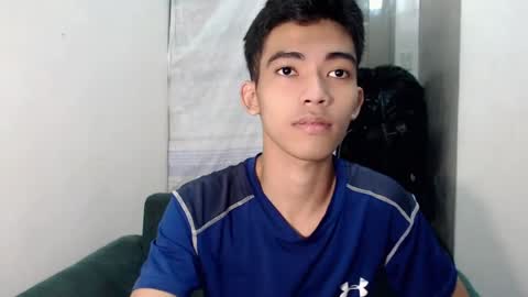 Snapshot of laurence_cuttieguyhere chatting on July 9, 2026, 6:23 pm laurence_cuttieguyhere online show from July 9, 2026, 6:23 pm