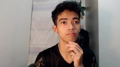 Snapshot of laurence_cuttieguyhere chatting on July 16, 2026, 1:28 pm laurence_cuttieguyhere online show from July 16, 2026, 1:28 pm