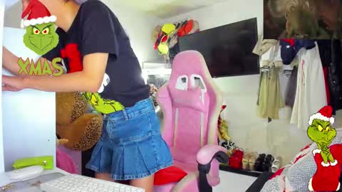 SF online show from December 1, 2025, 5:07 pm