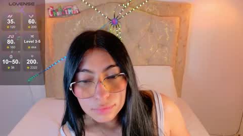 laurenn_smitth online show from December 5, 2025, 12:47 pm