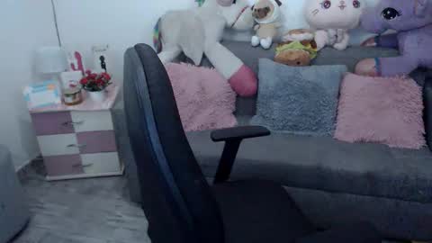 Laura online show from December 11, 2024, 1:58 am