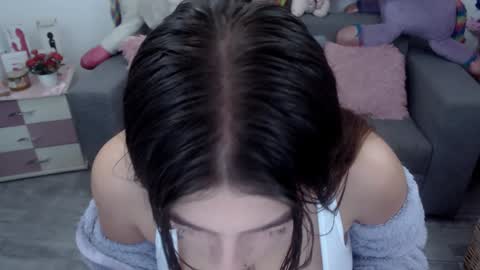 Laura online show from December 18, 2024, 4:53 am