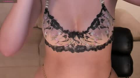 Laurent Rosse  online show from December 16, 2025, 7:19 pm