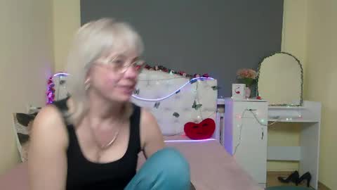 Snapshot of laurenwishy chatting on April 28, 2026, 2:27 am Lauren online show from April 28, 2026, 2:27 am
