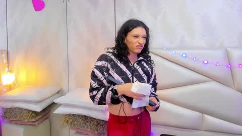 Laurent online show from December 18, 2025, 10:43 am