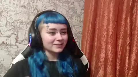 Snapshot of laurieazzarito chatting on July 24, 2026, 5:11 pm Mila online show from July 24, 2026, 5:11 pm