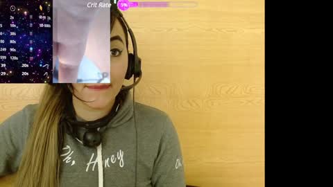 lauriss_ online show from January 8, 2025, 2:46 am