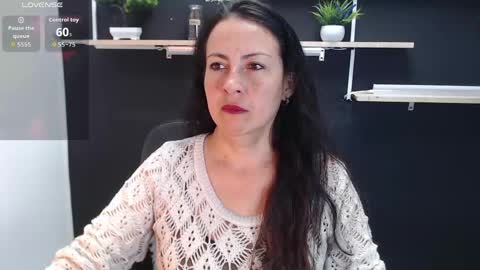 Laury  online show from May 13, 2026, 5:43 pm