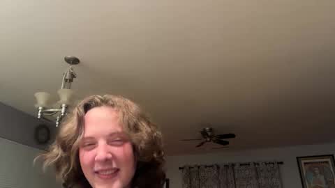 lausfavorite online show from October 14, 2025, 6:14 am