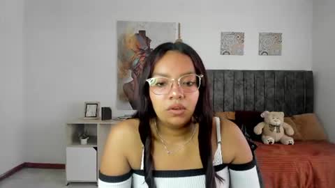 Snapshot of lauu7 chatting on June 23, 2026, 1:20 pm lauu7 online show from June 23, 2026, 1:20 pm