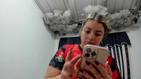 Lauu G online show from April 7, 2026, 11:54 am