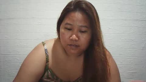 Snapshot of lavalyn214 chatting on April 12, 2026, 2:44 pm lavalyn214 online show from April 12, 2026, 2:44 pm