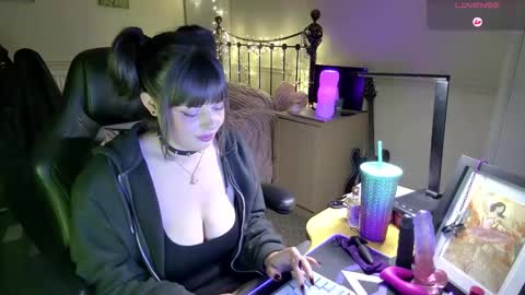 Lavenderrzz online show from February 10, 2026, 4:22 pm