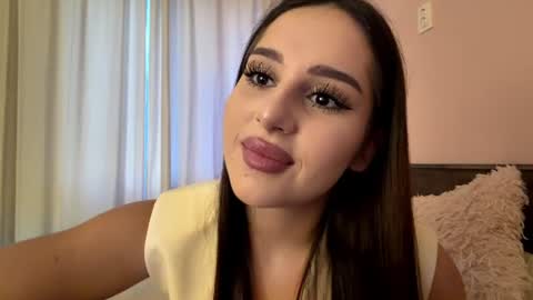 Leyla online show from July 4, 2026, 4:46 pm