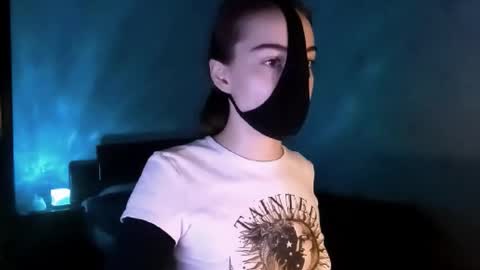 Lavinda online show from December 3, 2025, 5:48 am