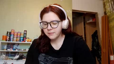 Snapshot of lavonesorge chatting on February 3, 2026, 6:51 am Adeline online show from February 3, 2026, 6:51 am