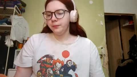 Snapshot of lavonesorge chatting on February 11, 2026, 8:19 am Adeline online show from February 11, 2026, 8:19 am