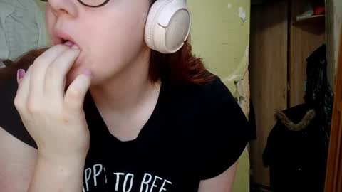 Snapshot of lavonesorge chatting on February 24, 2026, 6:11 am Adeline online show from February 24, 2026, 6:11 am